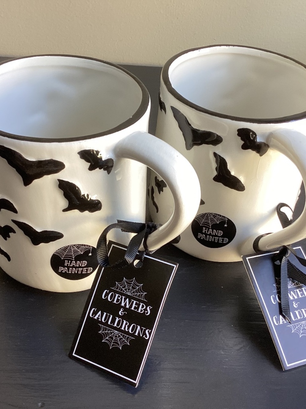 NWT Set of 2 Hand Painted Cobwebs & Cauldrons B,ack n White Ghosts Mugs 18oz